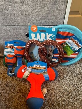 Amphibious Tri Bumper Dog Toy - Orange & Blue- Duo Tug, Liteflight & Pretzel 🥨